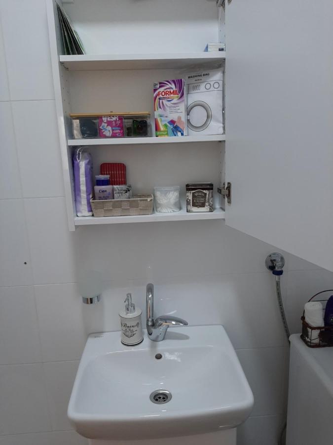 Apartman Viaggio Sremska Mitrovica Exterior photo