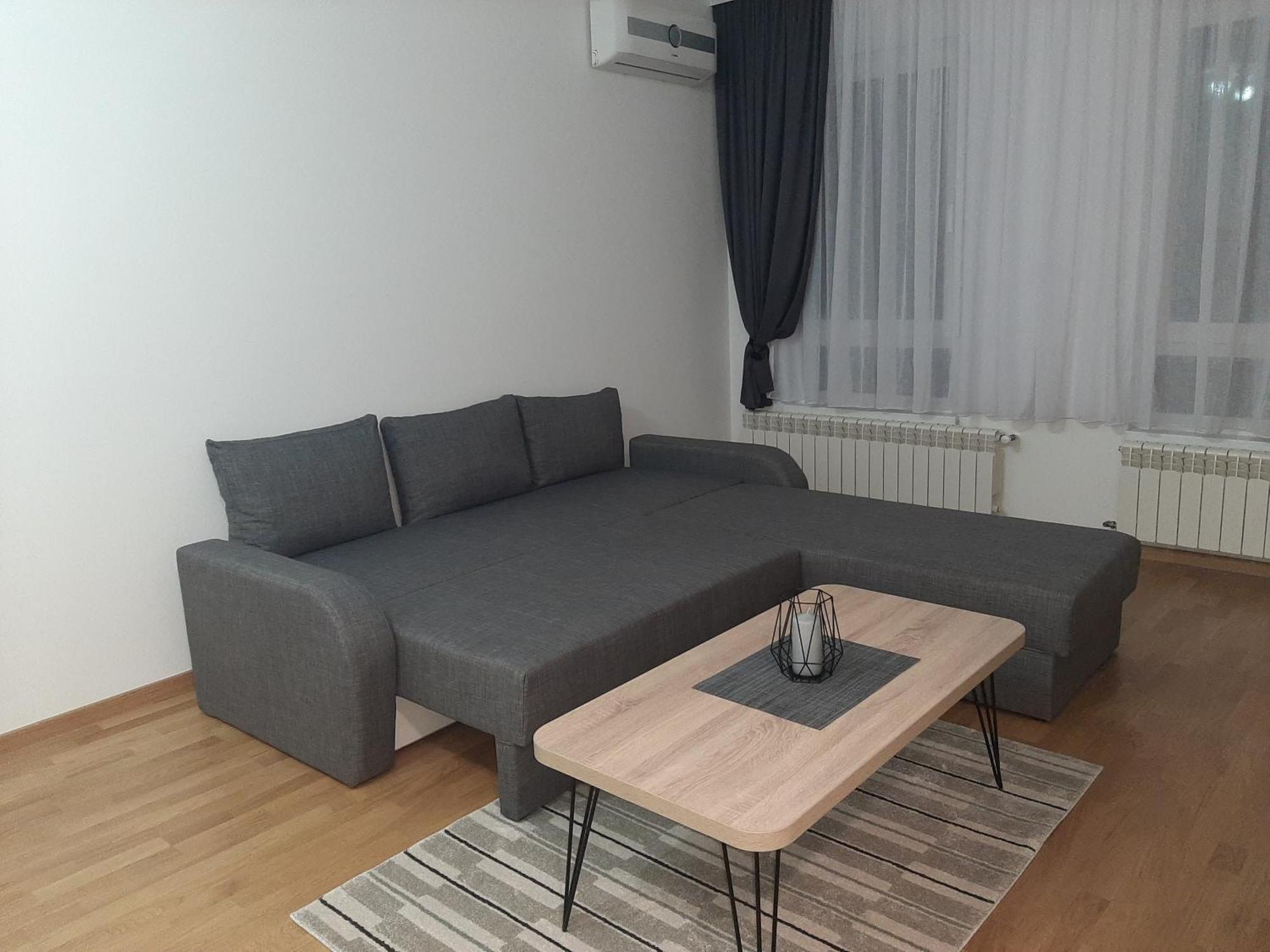 Apartman Viaggio Sremska Mitrovica Exterior photo
